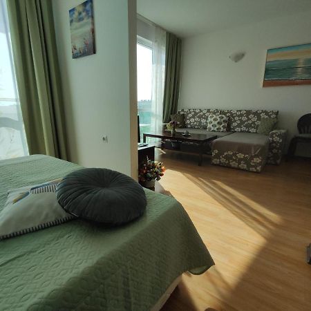 Прекрасен Апартамент С Изглед Към Морето Сарафово 1 Burgas Exterior photo