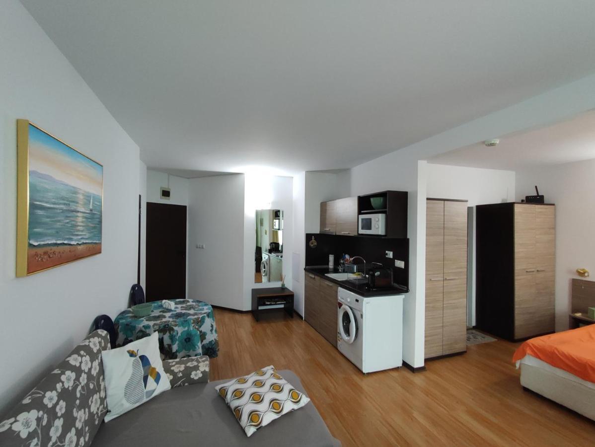 Прекрасен Апартамент С Изглед Към Морето Сарафово 1 Burgas Exterior photo